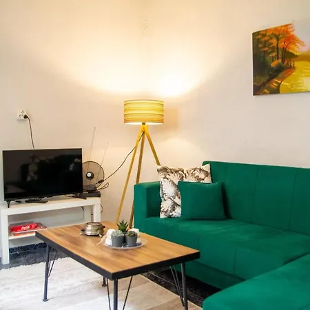 Authentic House 3* İzmir